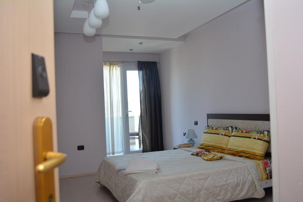 Hotel Albion Durrës Quarto foto
