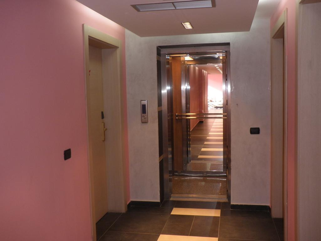 Hotel Albion Durrës Exterior foto